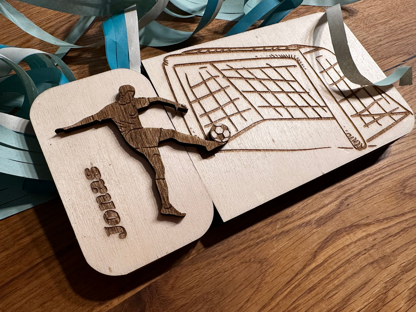 Fußball-Geschenkbox zum Geburtstag – Mit Geldfach & persönlicher Gravur