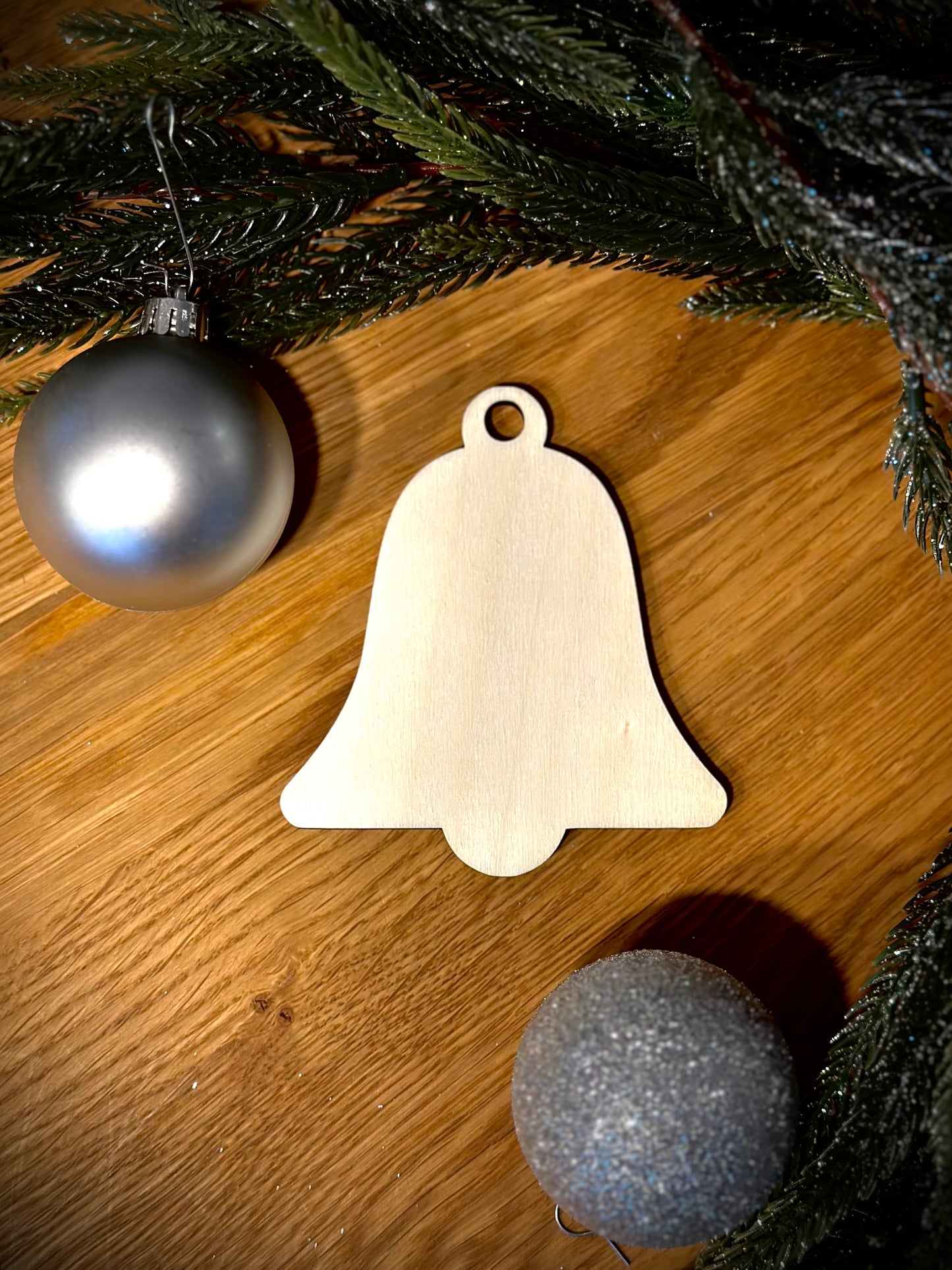 Kreativ-Sets aus Pappelholz – Weihnachtsmotive zum Bemalen und Gestalten