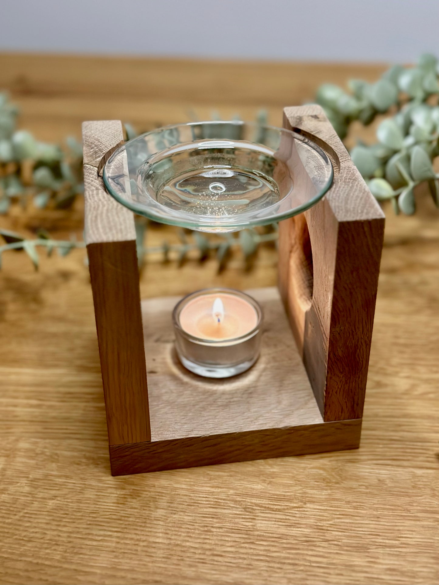 Duftlampe Holz und Glas schwebend