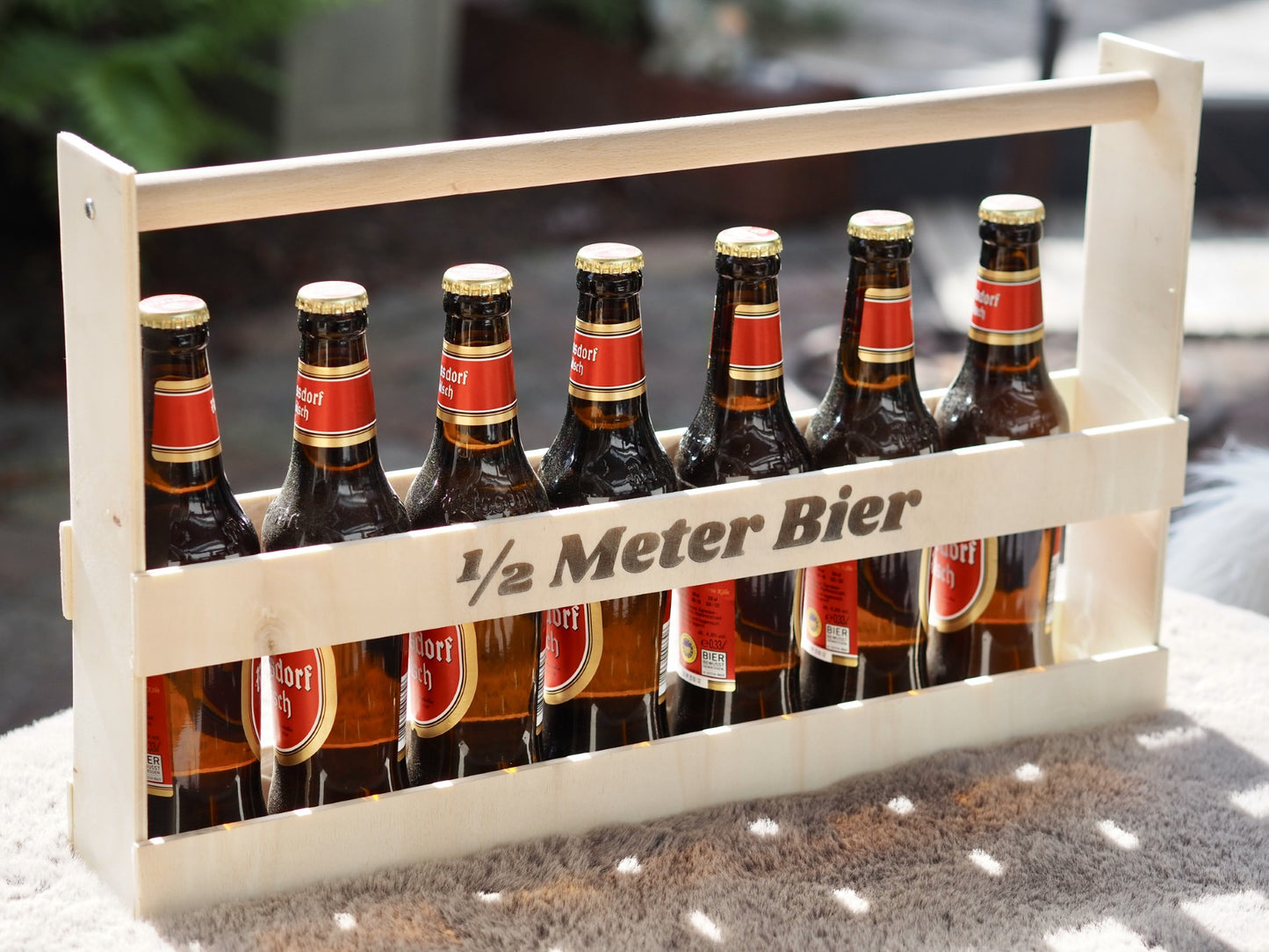 Halber Meter Bier / Männerhandtasche aus Holz
