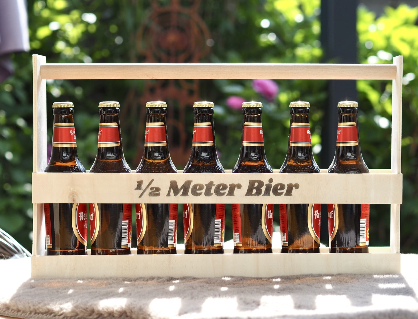Halber Meter Bier / Männerhandtasche aus Holz