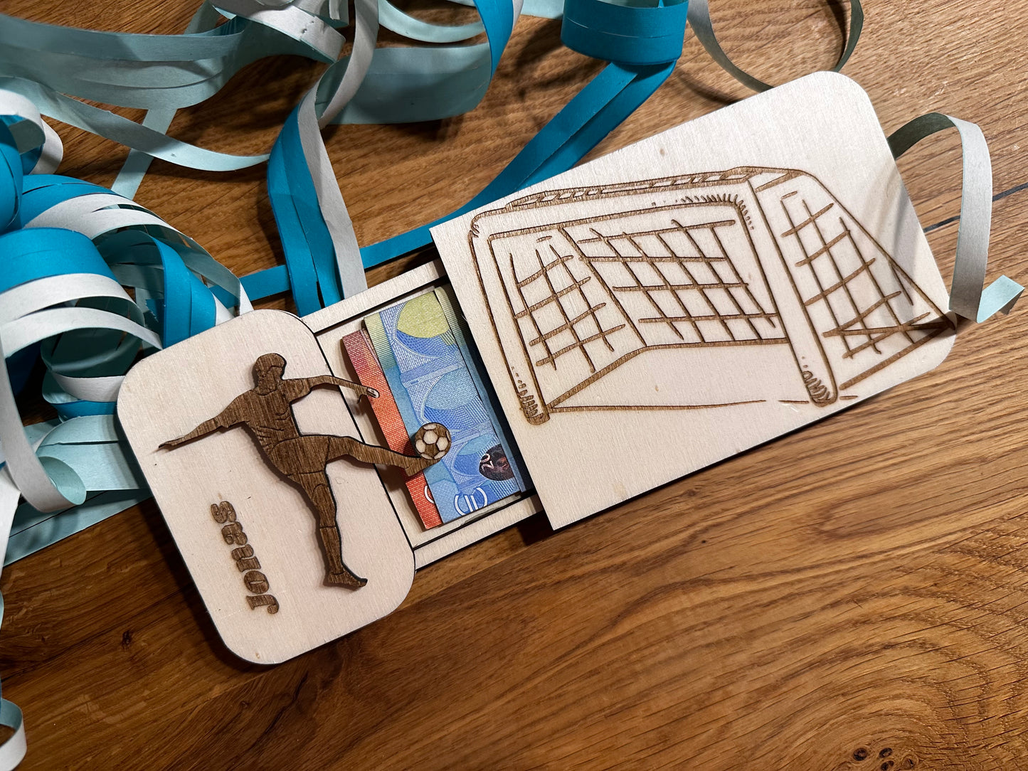 Fußball-Geschenkbox zum Geburtstag – Mit Geldfach & persönlicher Gravur