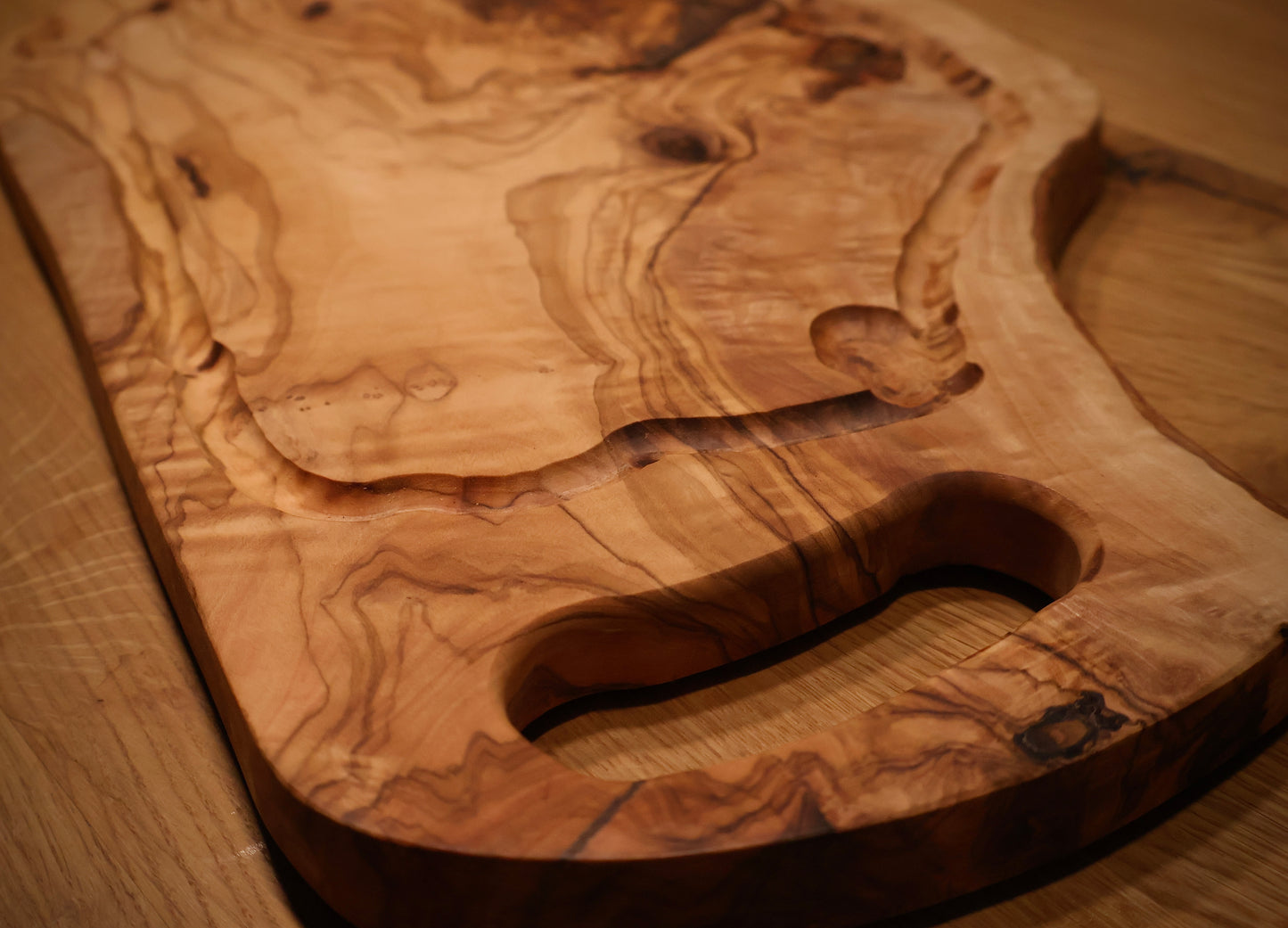 Olivenholz Brett 40cm x 25cm