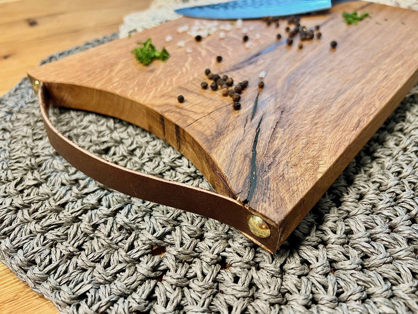 Ledergriff Eichen-Klassiker Schneidebrett